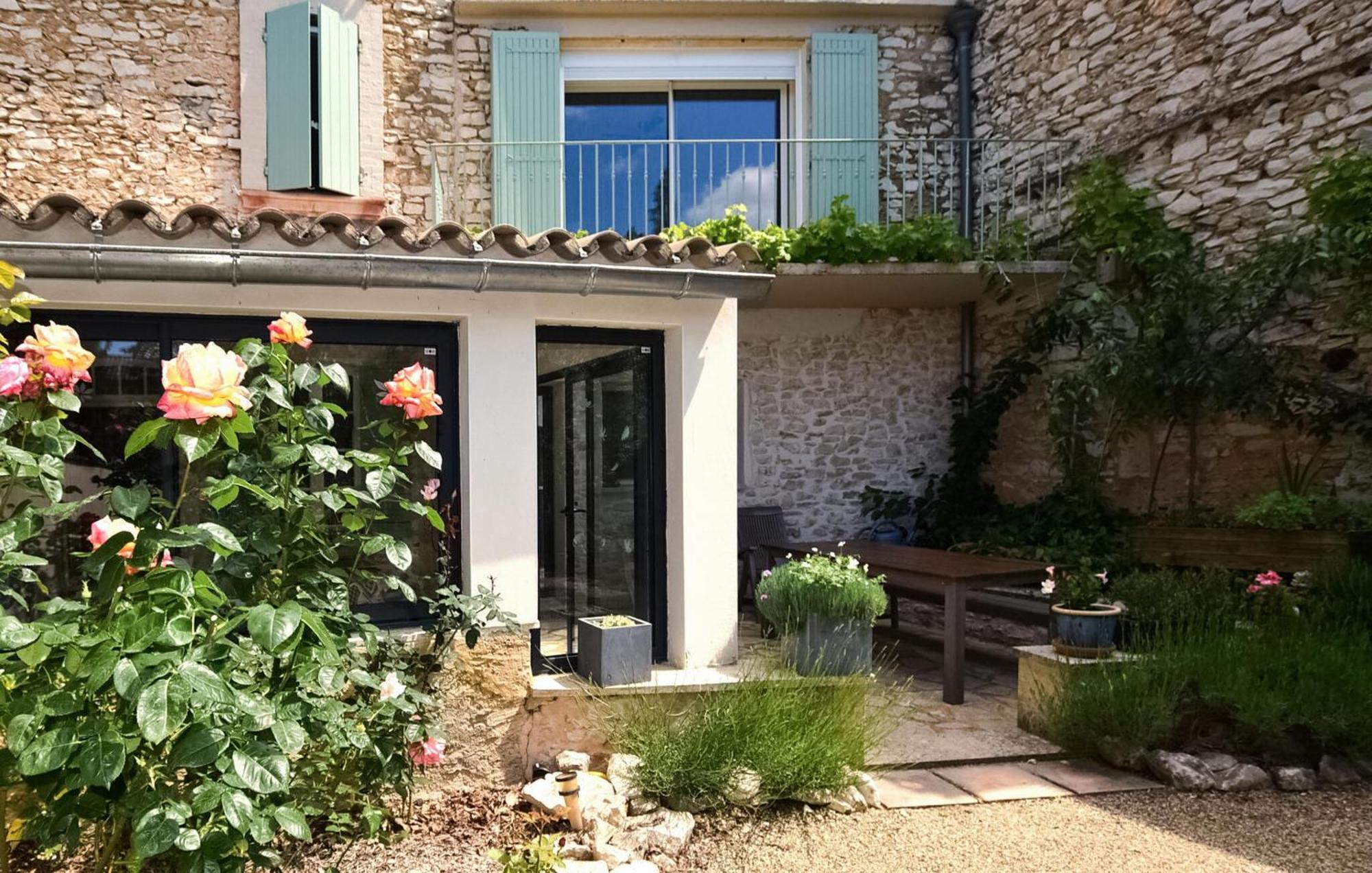 2 Bedroom Gorgeous Home In Villes-Sur-Auzon Экстерьер фото