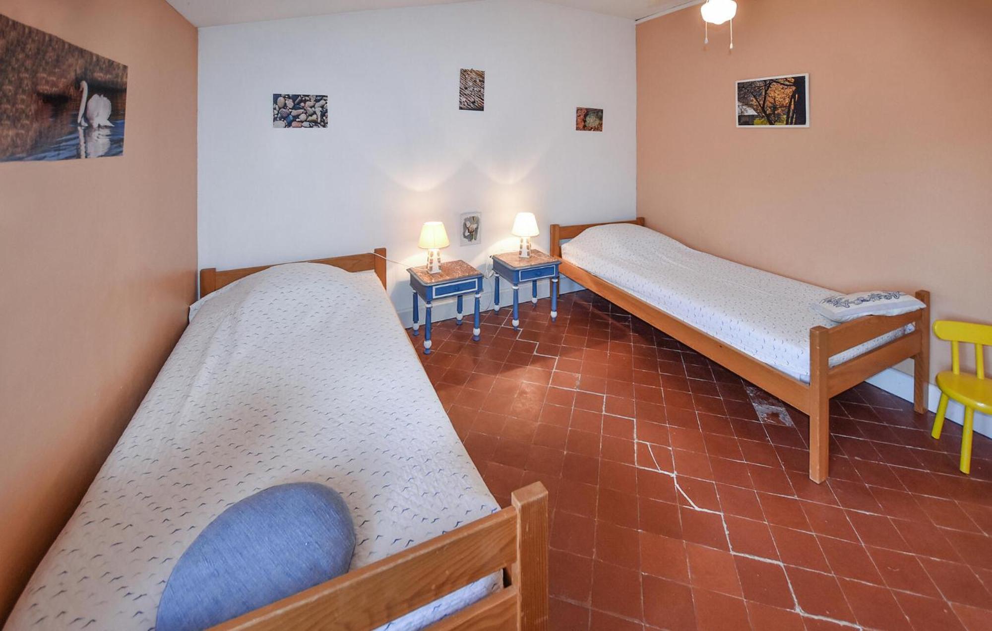 2 Bedroom Gorgeous Home In Villes-Sur-Auzon Экстерьер фото