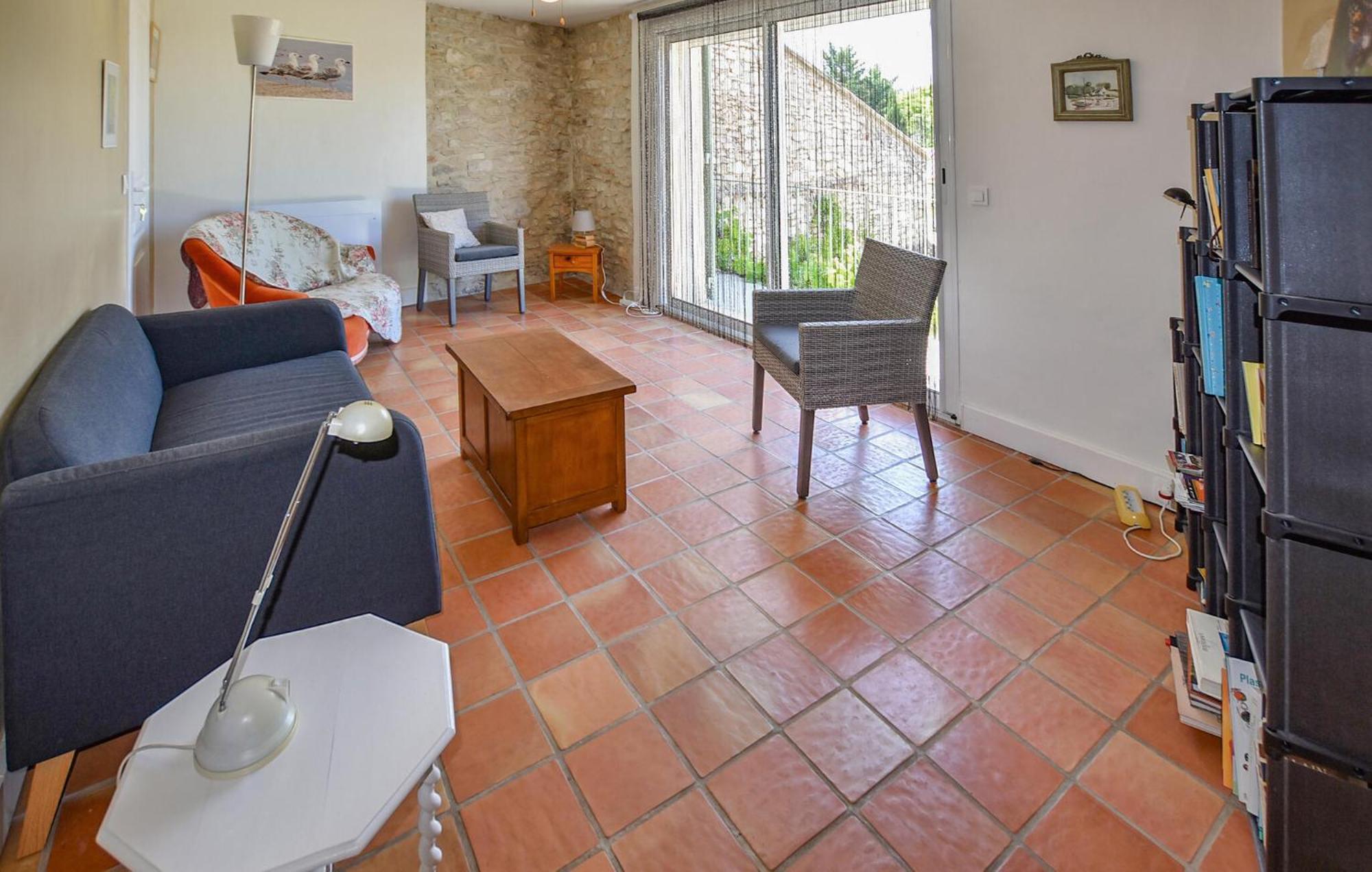 2 Bedroom Gorgeous Home In Villes-Sur-Auzon Экстерьер фото